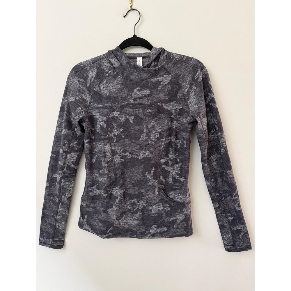 Women Size 6 Lululemon hoodie On Repeat Rulu‎ Incognito Camo HTR Black pattern
